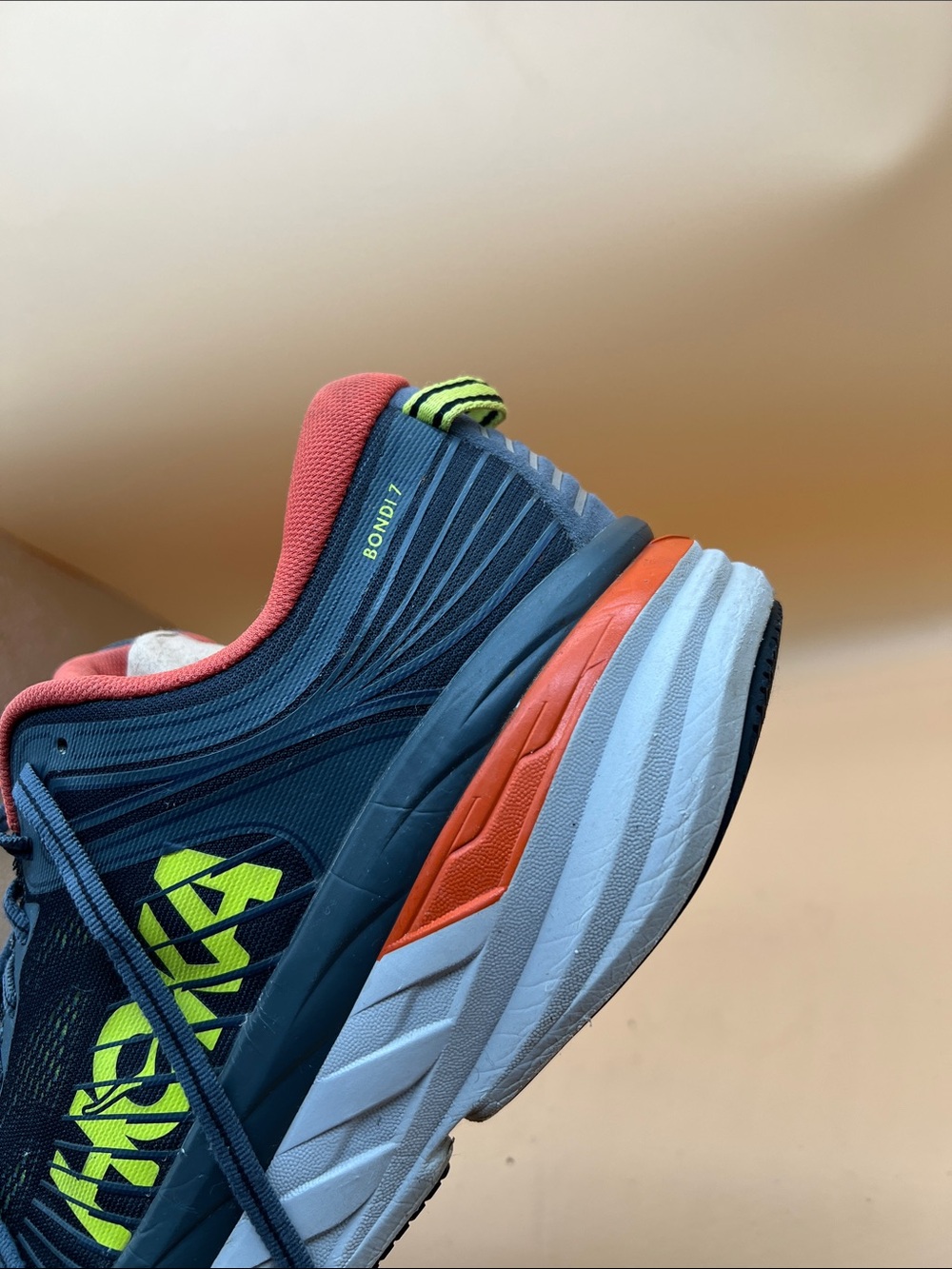 Hoka One One Bondi 7 1110518-RTOS Men's 11 Running Shoes Athletic Sneakers - Picture 3 of 8